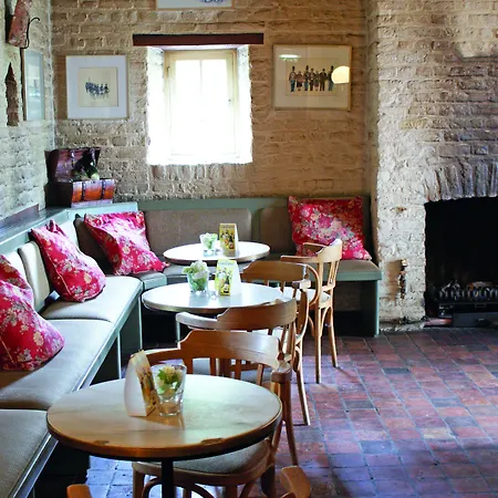 Fletcher Hotel-restaurant Kasteel Erenstein קרקראדה