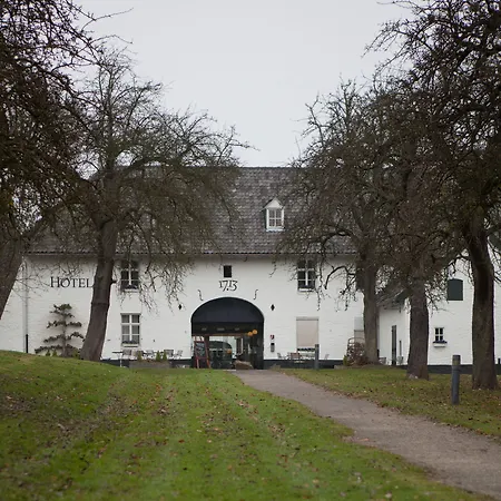 Hotel Fletcher Hotel-restaurant Kasteel Erenstein 4*