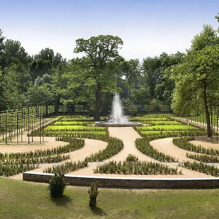 Fletcher Hotel-restaurant Kasteel Erenstein 4*