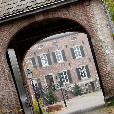 מלון Fletcher Hotel-restaurant Kasteel Erenstein 4*