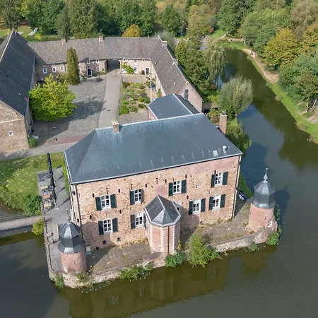 Fletcher Hotel-restaurant Kasteel Erenstein Hotel 4*