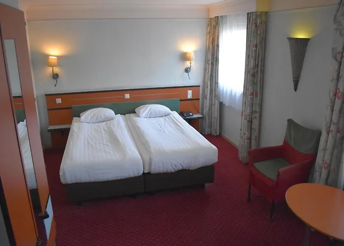 Fletcher Hotel-restaurant Kasteel Erenstein ホテル