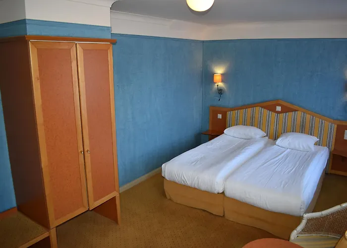 Fletcher Hotel-restaurant Kasteel Erenstein Отель 4*