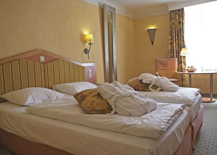 Fletcher Hotel-restaurant Kasteel Erenstein 4* Керкраде