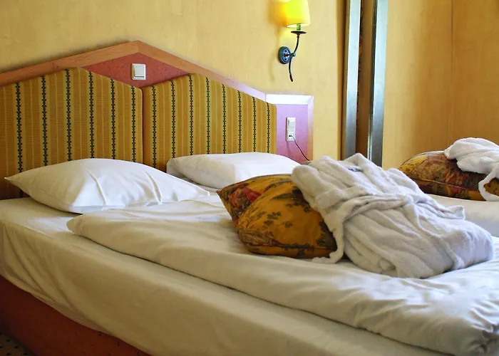 ホテル Fletcher Hotel-restaurant Kasteel Erenstein ケルクラーデ