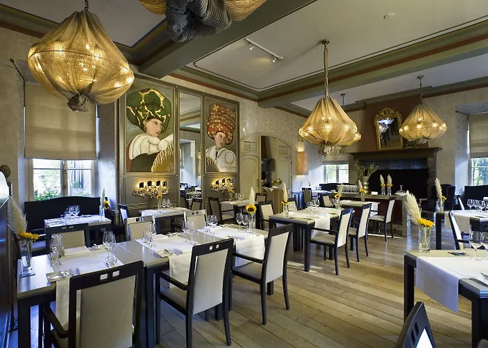 Fletcher Hotel-restaurant Kasteel Erenstein Отель