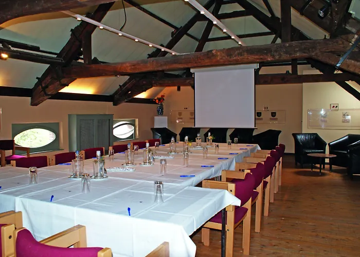 Fletcher Hotel-restaurant Kasteel Erenstein 4* ケルクラーデ