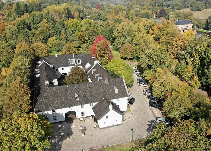 Fletcher Hotel-restaurant Kasteel Erenstein Hotel 4*