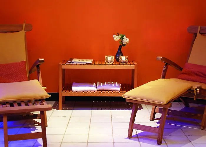 Fletcher Hotel-restaurant Kasteel Erenstein 4*