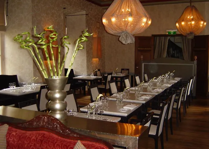 Отель Fletcher Hotel-restaurant Kasteel Erenstein 4*