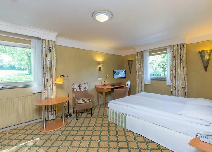 ホテル Fletcher Hotel-restaurant Kasteel Erenstein ケルクラーデ