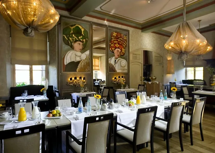 ホテル Fletcher Hotel-restaurant Kasteel Erenstein