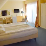 מלון Fletcher Hotel-restaurant Kasteel Erenstein