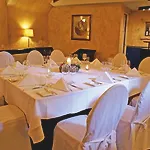 Fletcher Hotel-restaurant Kasteel Erenstein קרקראדה