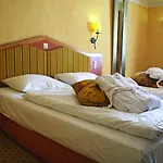 מלון Fletcher Hotel-restaurant Kasteel Erenstein קרקראדה