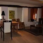 Fletcher Hotel-restaurant Kasteel Erenstein מלון 4*