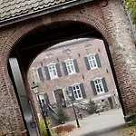 מלון Fletcher Hotel-restaurant Kasteel Erenstein 4*