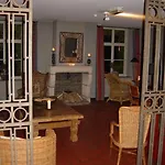 מלון Fletcher Hotel-restaurant Kasteel Erenstein 4*