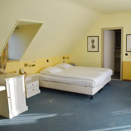 Ξενοδοχείο Fletcher Hotel-restaurant Kasteel Erenstein 4*