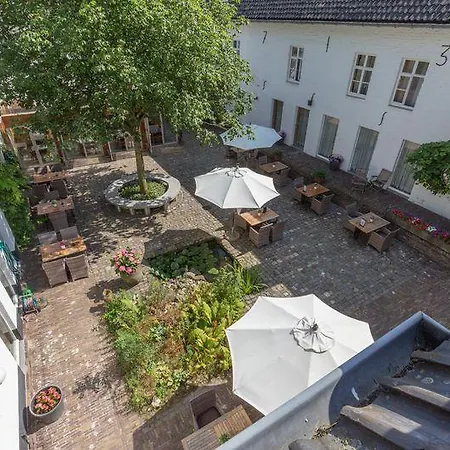 Ξενοδοχείο Fletcher Hotel-restaurant Kasteel Erenstein 4*