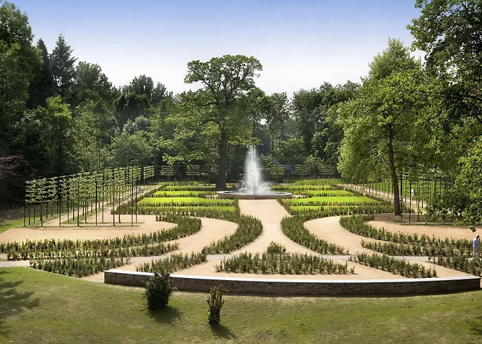 Fletcher Hotel-restaurant Kasteel Erenstein 4*